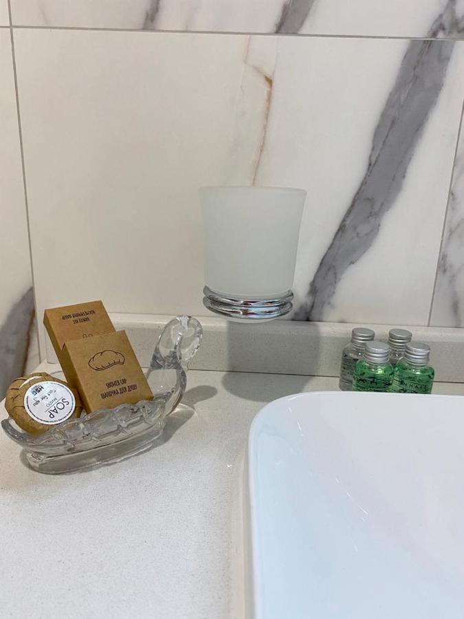 Grand De Luxe Residence 利沃夫 外观 照片